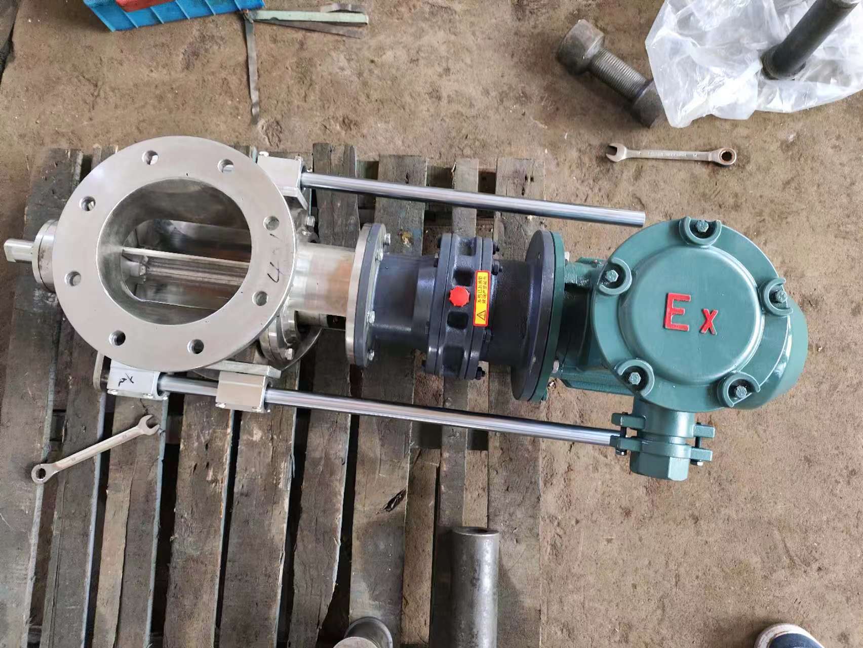 拉桿式關(guān)風機